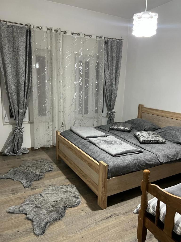 Harmony Cozy Home พอดโกริกา ภายนอก รูปภาพ